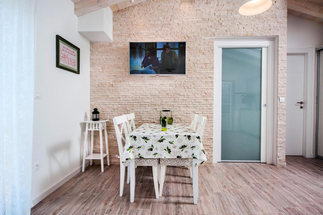 Villa Kos Rovinj Apartments エクステリア 写真
