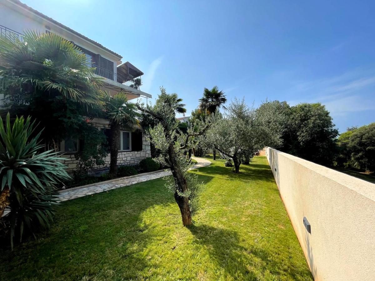 Villa Kos Rovinj Apartments エクステリア 写真